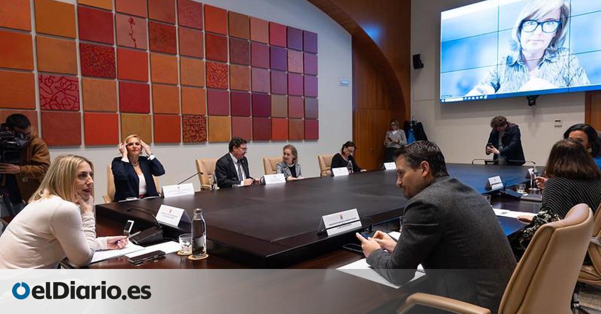 PP y Vox blindan por decreto la gestión de la Junta de Extremadura tras tres meses de parálisis por su falta de acuerdo