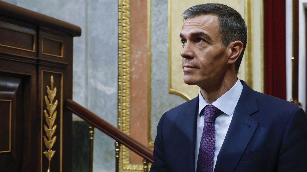 El CIS hunde la ventaja del PSOE sobre el PP a cuatro puntos tras el estallido de los casos de Zapatero y Leire Díez