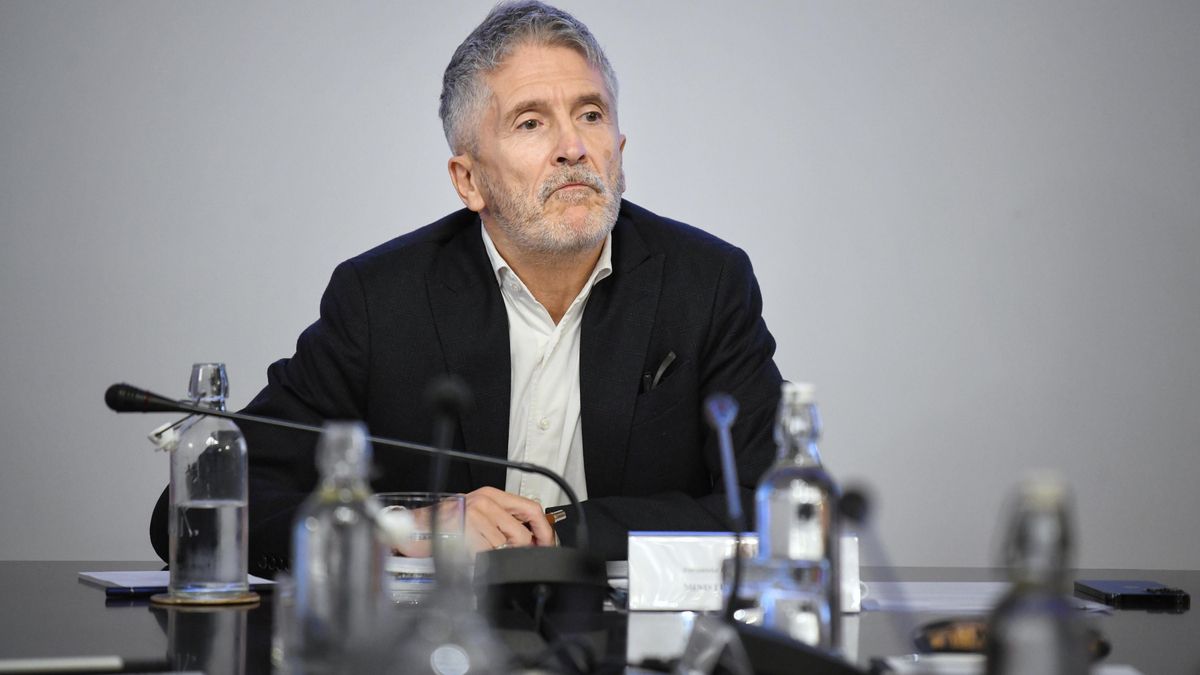 El ministro del Interior, Fernando Grande-Marlaska, durante la reunión del comité de crisis por la DANA