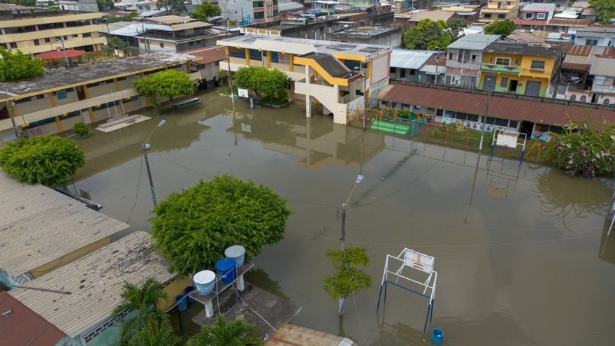 Asciende a 42 el número de fallecidos por las lluvias en Ecuador desde enero