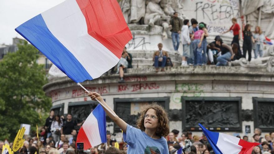 Europa contiene la respiración ante la amenaza de una victoria de la extrema derecha en Francia