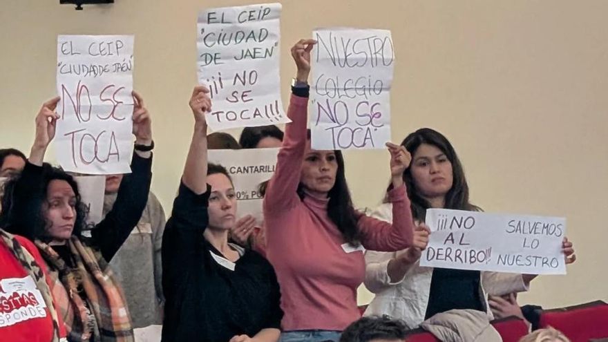 La Comunidad de Madrid planea demoler un colegio público en Usera con 500 alumnos sin una justificación técnica