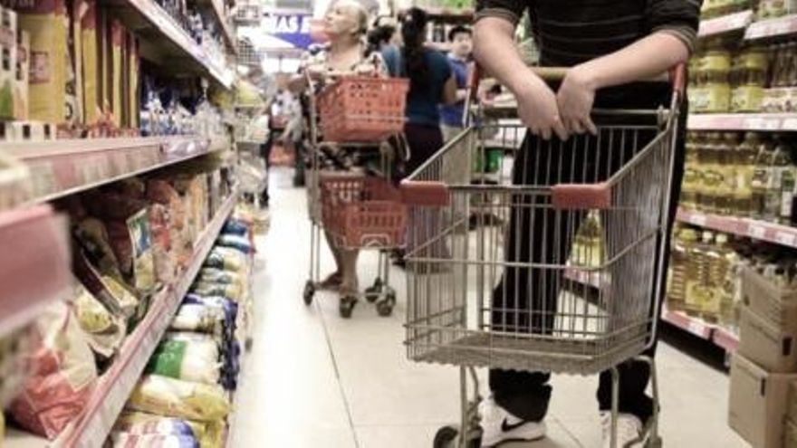 La inflación se recalienta aún más: saltó al 7,7% en marzo, el peor mes de los últimos 21 años