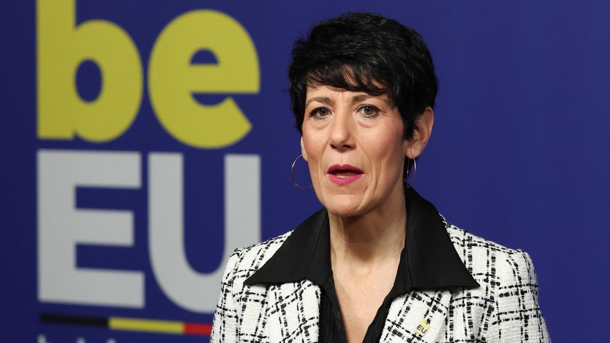 El Gobierno dice estar "siempre" en marco constitucional, tras pacto de migración con Junts