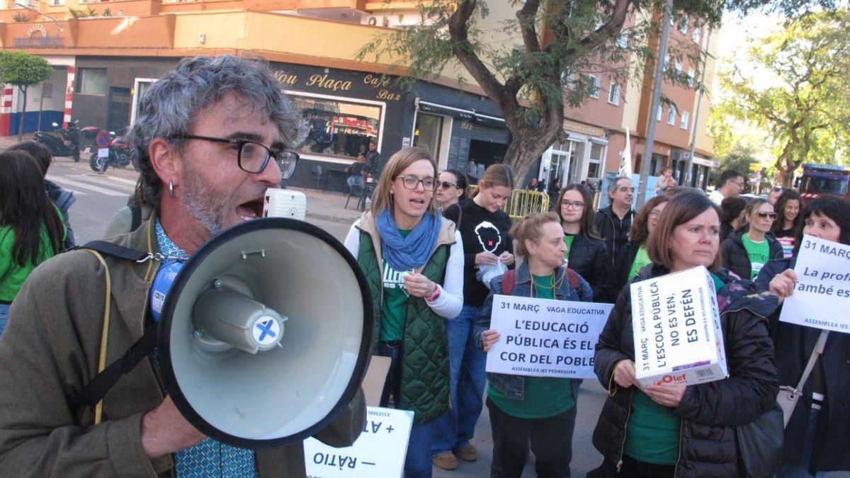 huelga 12 altavoz 1320x881