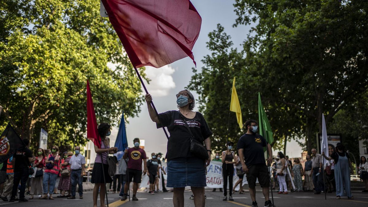 Una protesta a favor de los servicios públicos sale a la calle "en defensa de Madrid, de sus barrios y pueblos"
