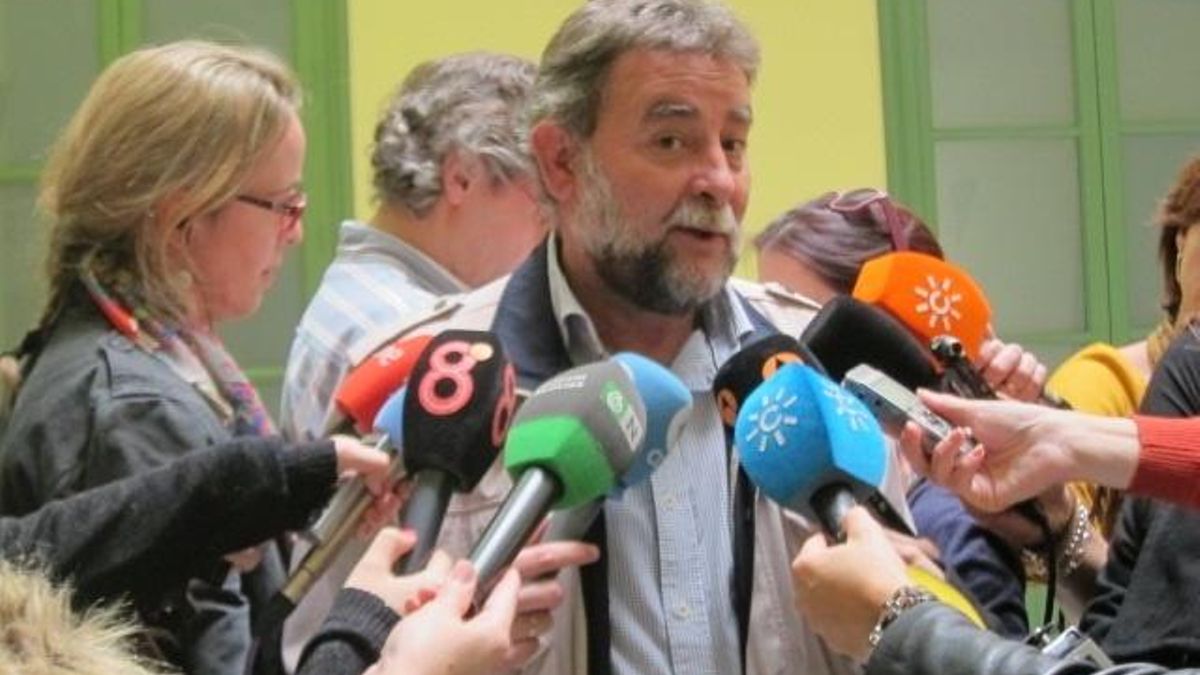 Fernández (UGT-A) asegura que nadie ha pedido su dimisión y niega tener notificación de la Junta para revisión de ayudas