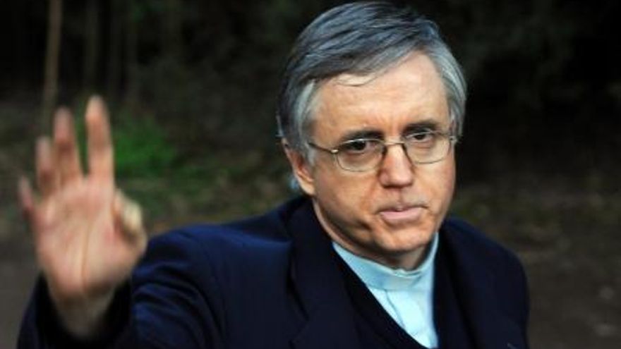 Grassi está por recibirse de abogado: misión y desgracia del cura que quería ser "el Padre de los que no tienen padre"