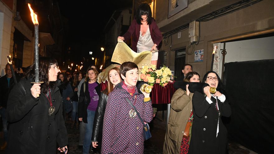 El Entierro de Genarín, el orujo de la pasión pagana de la Semana Santa de León