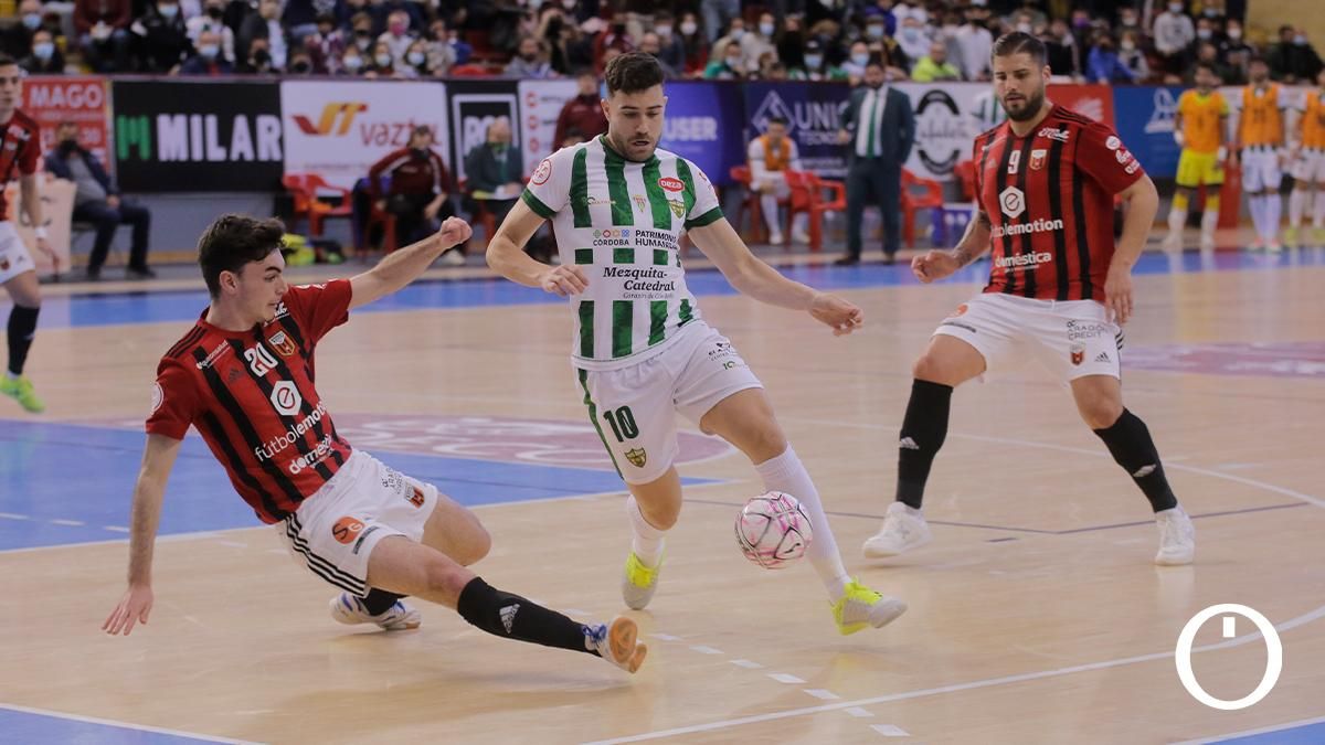 Partido disputado entre el Córdoba Patrimonio y el Fútbol Emotion Zaragoza