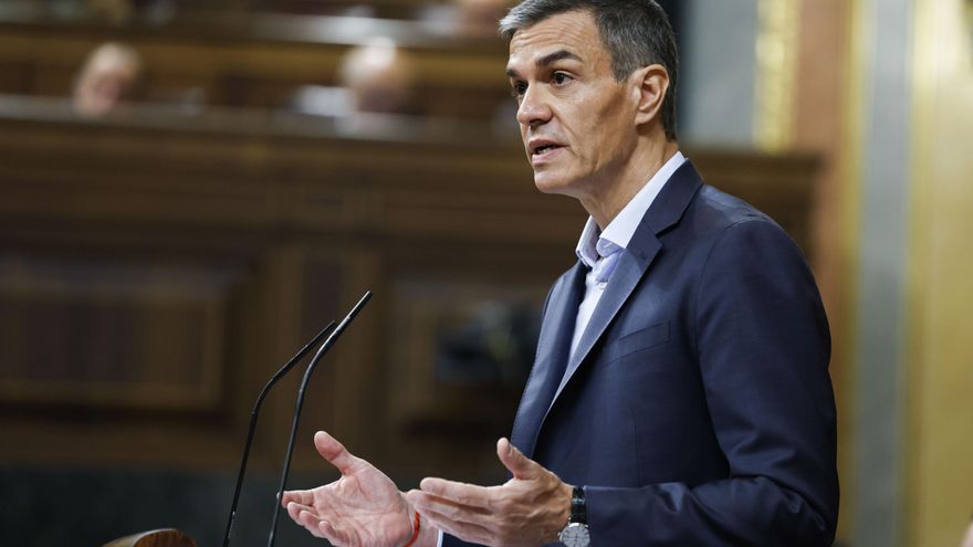 El presidente del Gobierno, Pedro Sánchez interviene en la sesión de control al Gobierno en el Congreso de los Diputados celebrada este miércoles. EFE/Chema Moya