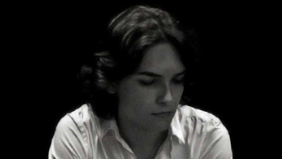 El joven pianista José Carlos Hanza lleva su espectáculo flamenco ‘Piano en la Calle’ al Teatro El Albéitar