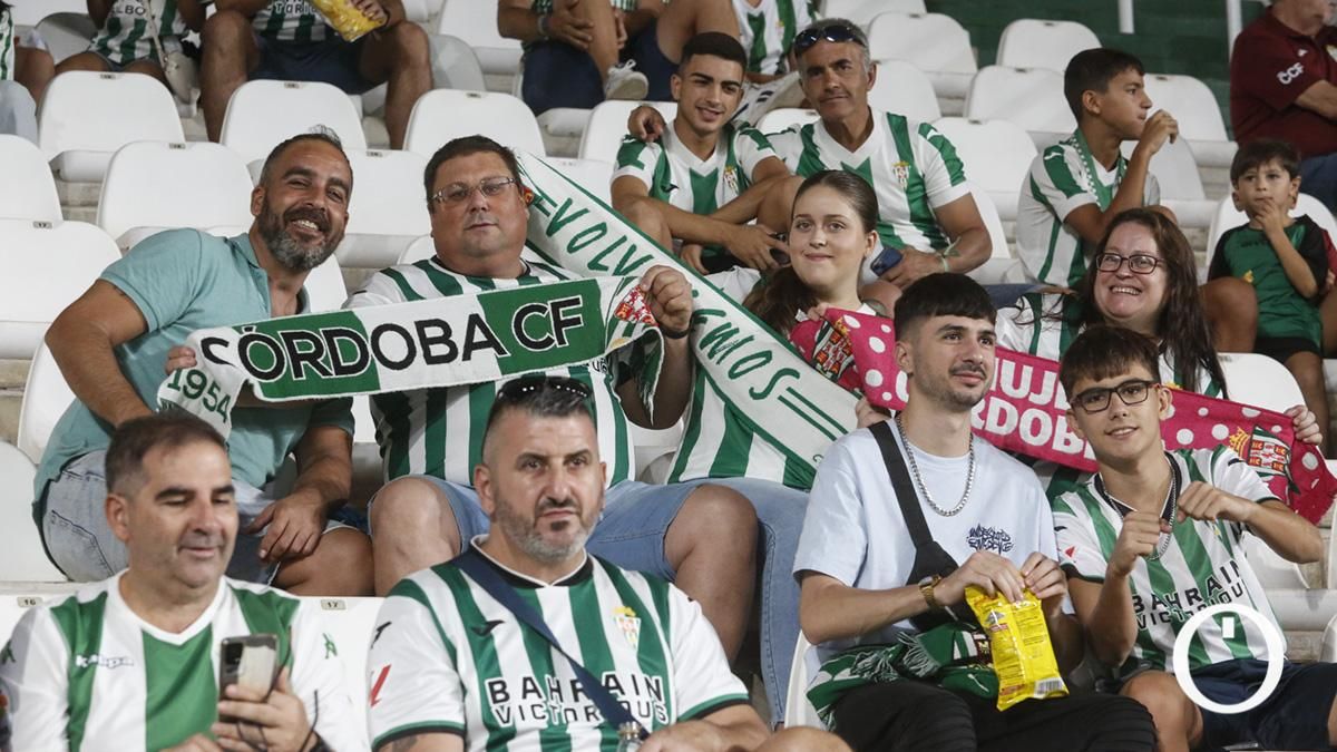 Grada Blanquiverde del Córdoba CF - Racing de Santander