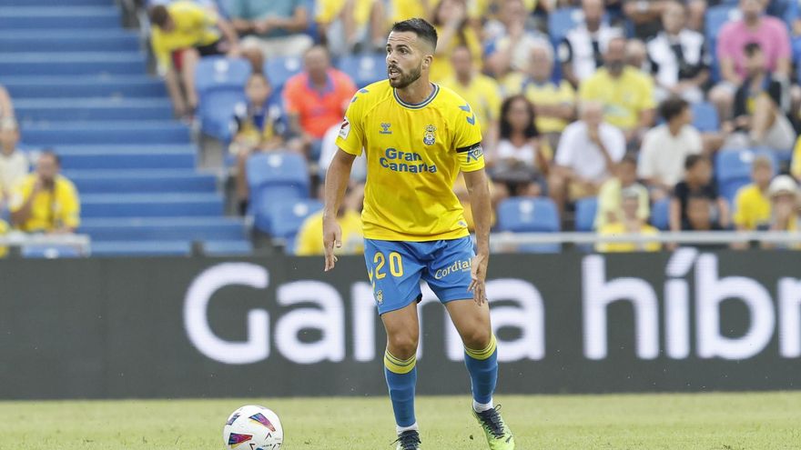 La UD Las Palmas no ve puerta y suma su segundo punto