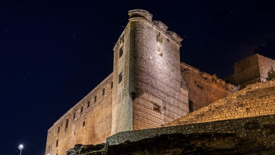 La villa de Andalucía que cuenta con un castillo baluarte renacentista construido sobre una alcazaba musulmana