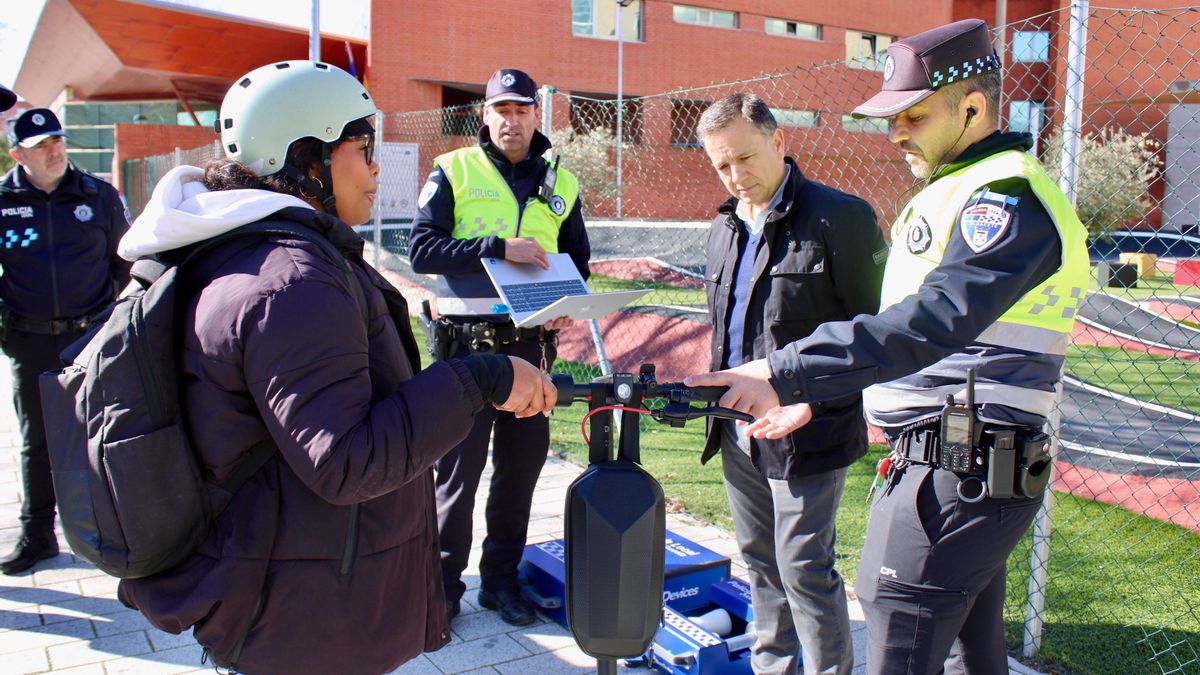 Si manipulas tu patinete eléctrico para ir más rápido de lo permitido, en Albacete te pillarán