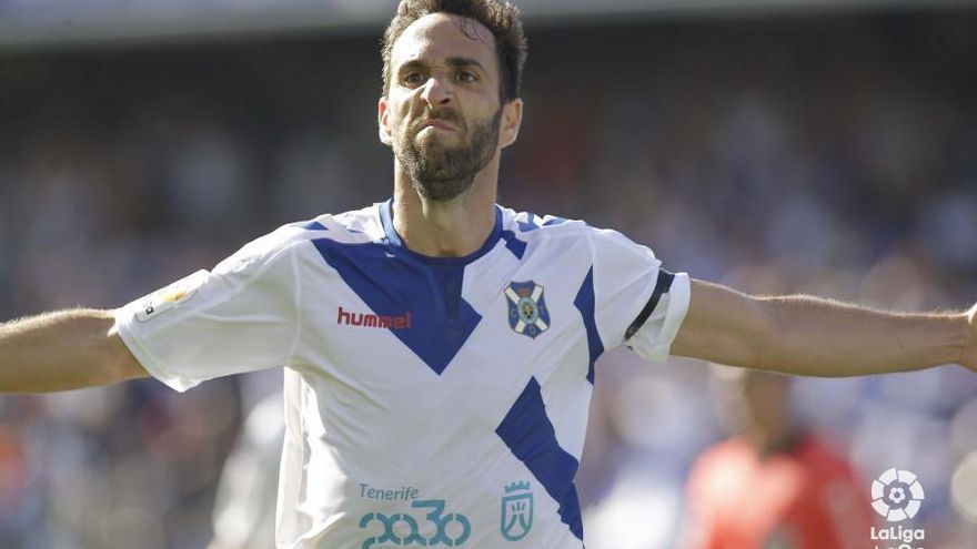 Carlos Ruiz, primer lesionado en la pretemporada del CD Tenerife
