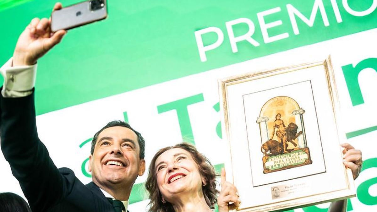El presidente andaluz, Juan Manuel Moreno, en la entrega de los premios Talento Andaluz.