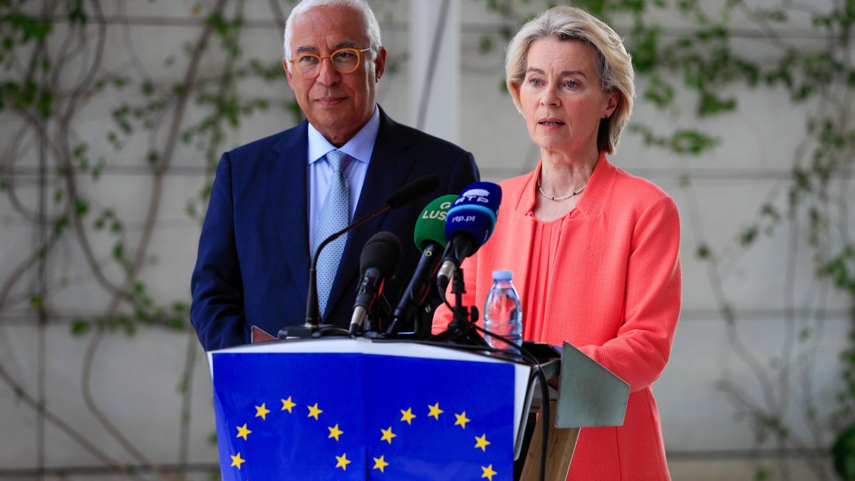 La presidenta de la Comisión Europea, Ursula Von der Leyen, y el presidente del Consejo Europeo, António Costa, en una fot de archivo.