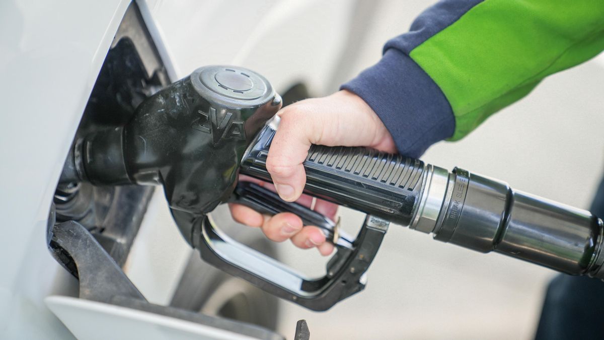 Se disparan los precios de los carburantes