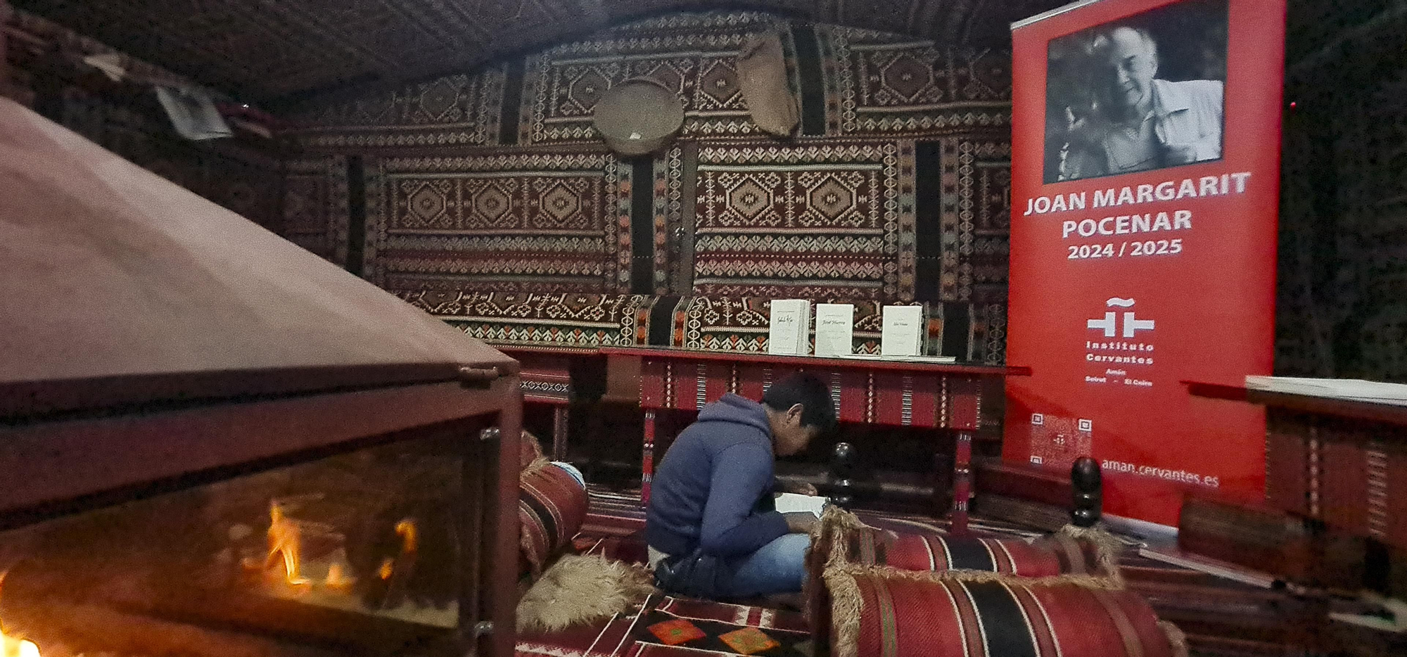 06 Mahmoud_Jóven lector de Wadi Rum (1)