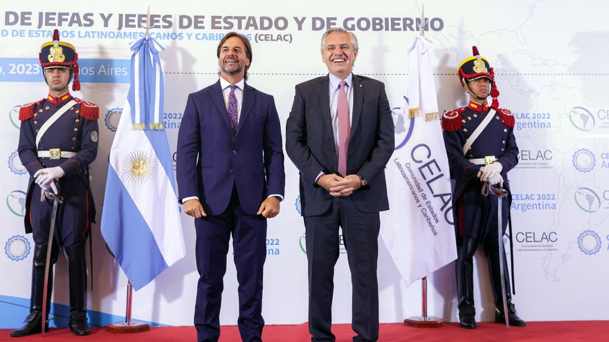 Lacalle Pou pidió un área de libre comercio y advirtió que en la CELAC hay países "que no respetan la democracia"