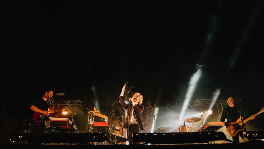 León Benavente en su concierto en Bosque Sonoro.