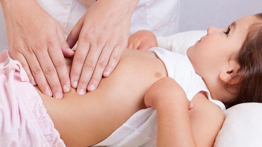 Hepatitis grave: estudian ocho casos sospechosos de origen desconocido en niños y niñas del país