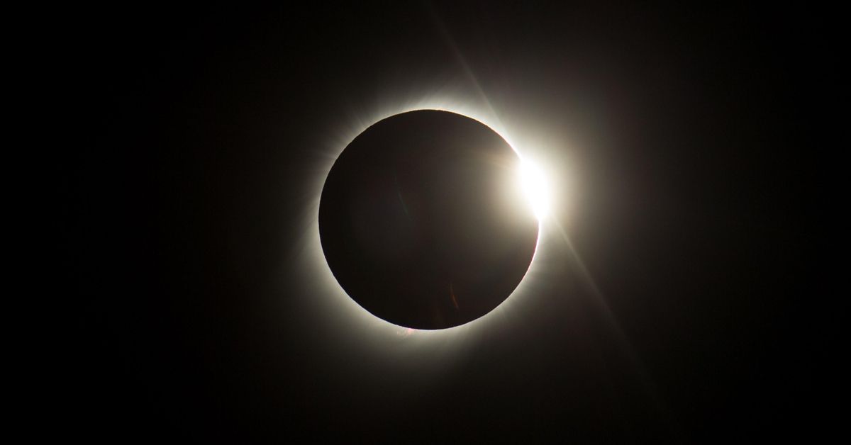 El Gobierno implica a trece ministerios en una comisión que hará seguimiento del carrusel de eclipses de los próximos años