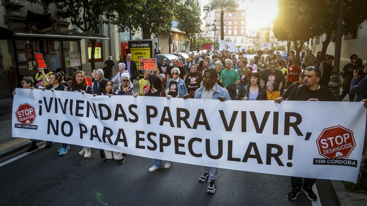 Manifestación por la vivienda bajo el lema 'Housing Action Days'