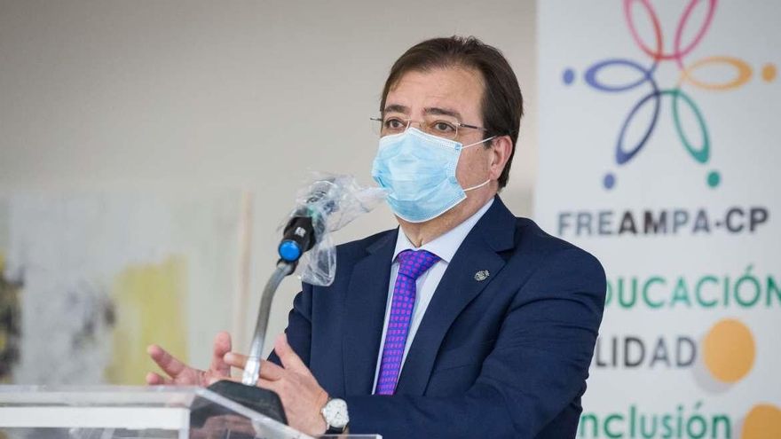 Fernández Vara en el XVII encuentro regional de Asociaciones de Madres y Padres de Alumnos y Alumnas de Freampa.