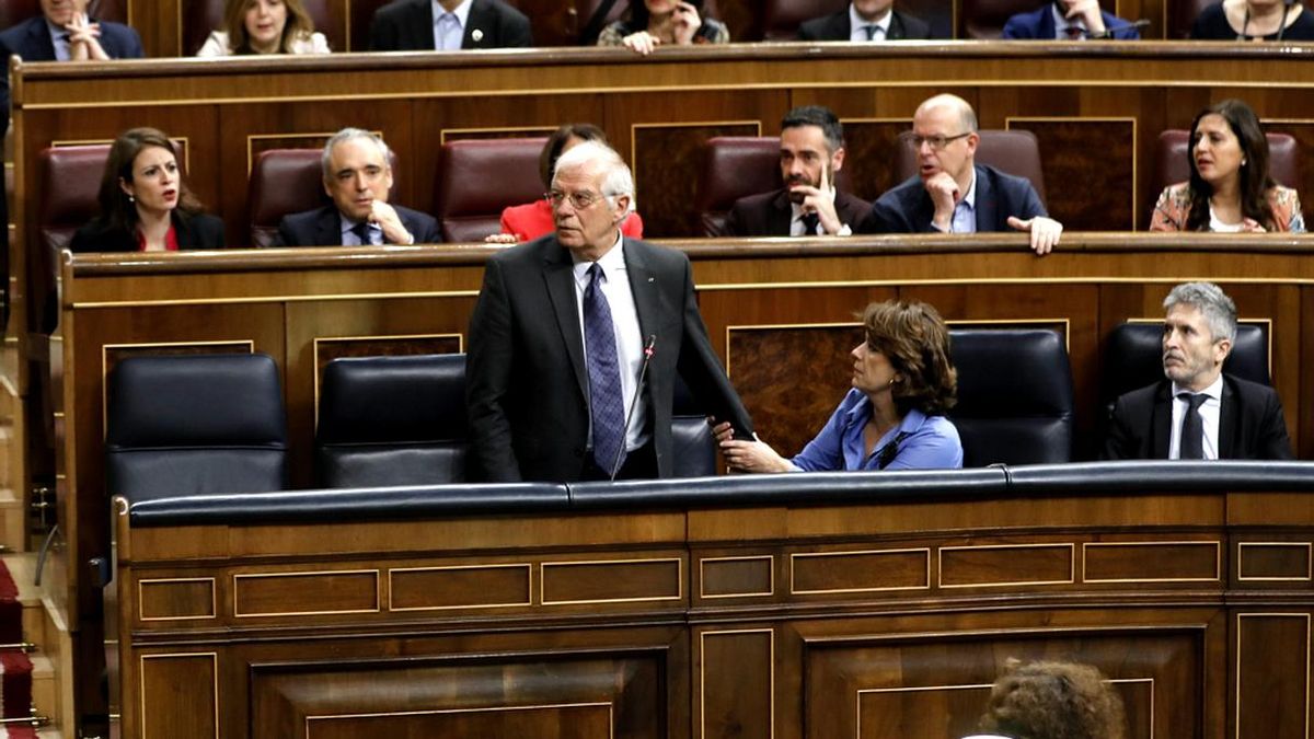 Borrell se pregunta citando a Cicerón hasta cuándo "abusará" Rufián de la "paciencia" del Congreso