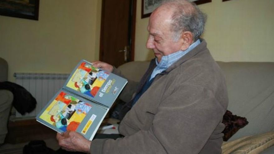 La agenda en la que el meteorólogo maragato registra los cambios de la naturaleza de este año. / AstorgaRedacción