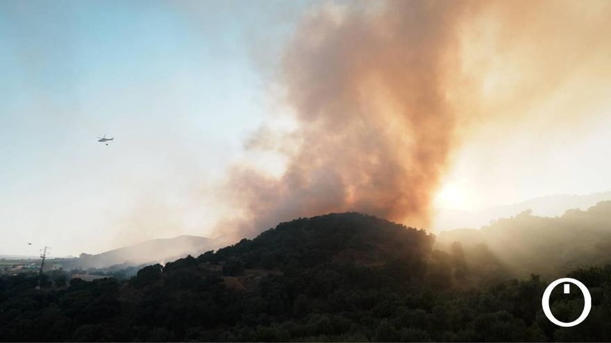 Grave incendio forestal en la sierra en las inmediaciones de Córdoba