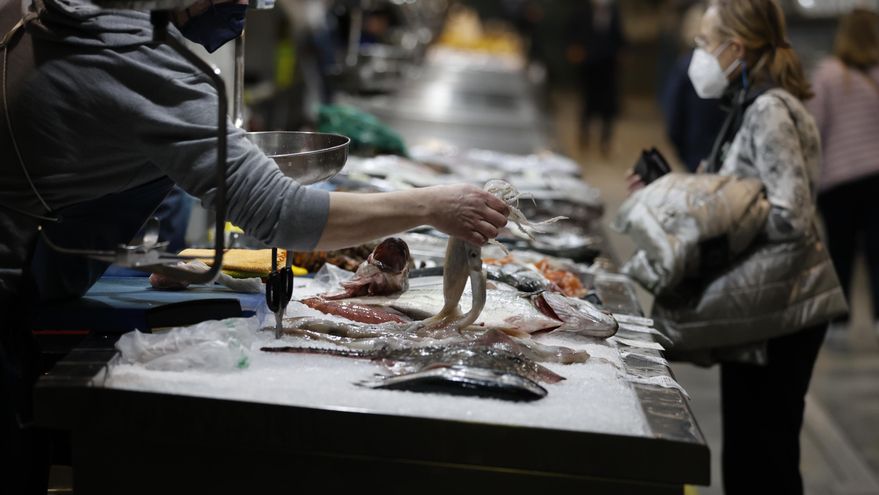 El sector pesquero desconvoca el paro de la flota tras reunirse con el Gobierno