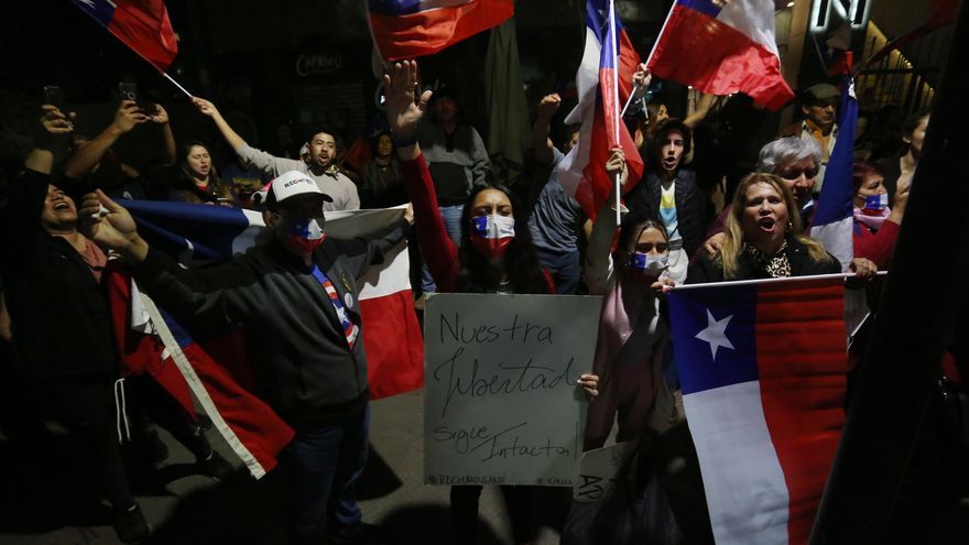 Chile rechaza la nueva Constitución, ¿y ahora qué?
