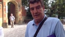 El juez de menores, Emilio Calatayud, durante la entrevista.