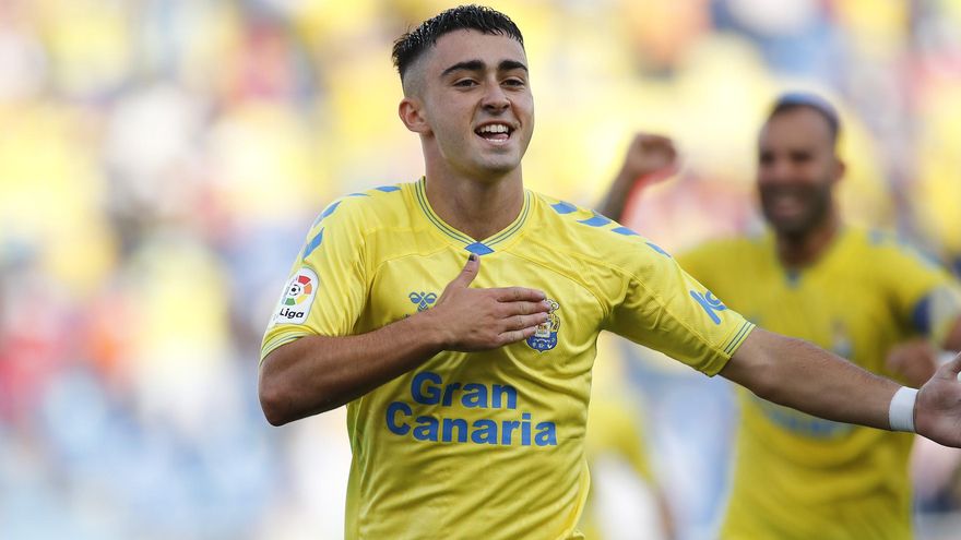 La UD Las Palmas "garantiza" que Alberto Moleiro seguirá de amarillo