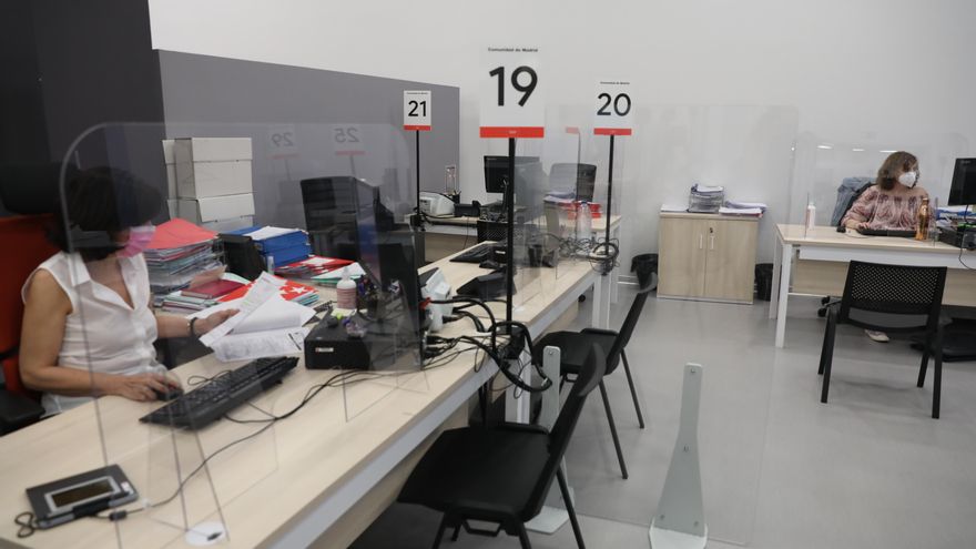 Madrid permite no llevar mascarilla en el trabajo siempre que se mantenga la distancia de seguridad