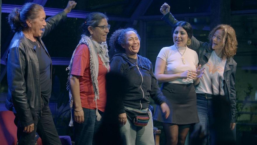 Las voces del territorio y las trincheras cotidianas, protagonistas del quinto episodio de "Destellos en la oscuridad"