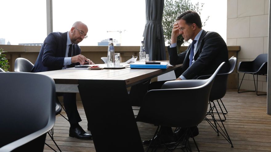 From left to right: Mr Charles MICHEL, President of the European Council; Mr Mark RUTTE, Dutch Prime Minister.