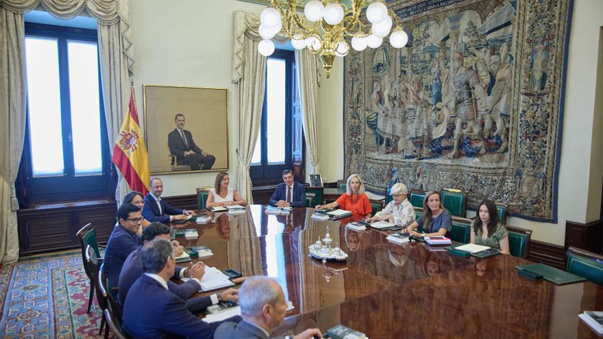 The Congress Board postpones the decision on the Junts proposal that asks Sánchez for a motion of confidence