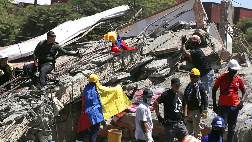 El cortocircuito en el traspaso de poderes en Colombia complica la gestión del terremoto para el ultra De La Espriella