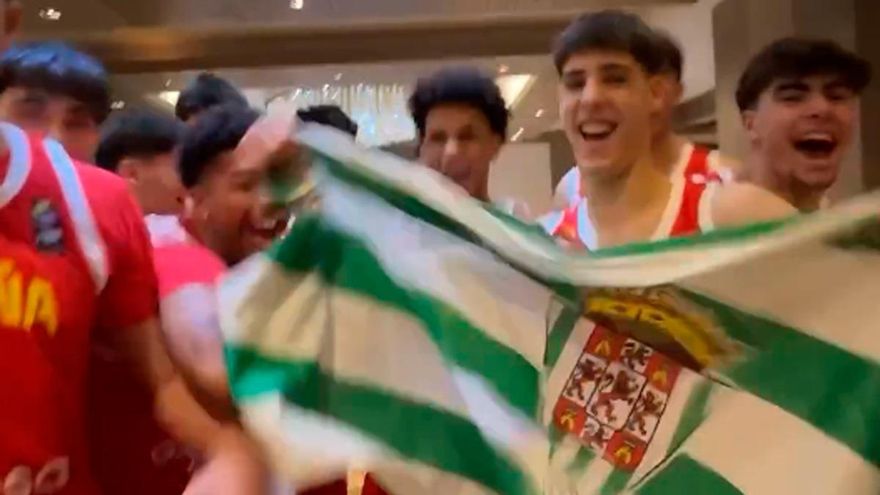 Guillermo del Pino y un bonito homenaje al Córdoba CF en el Mundial de Turquía