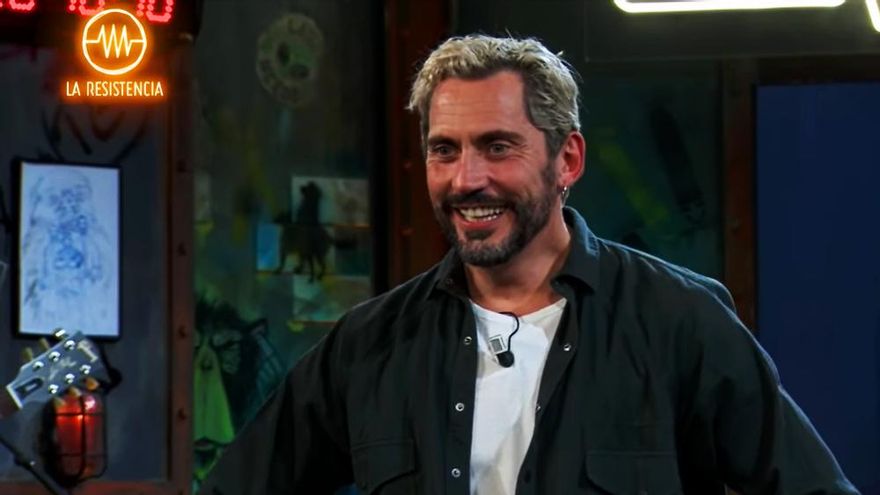 Paco Léon recordó en 'La Resistencia' la mítica canción del portero de su Luisma en 'Aída'