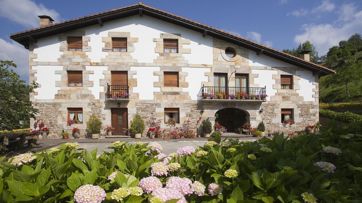 Los alojamientos rurales de Euskadi registran una ocupación media del 75% en verano, un punto más que el año pasado