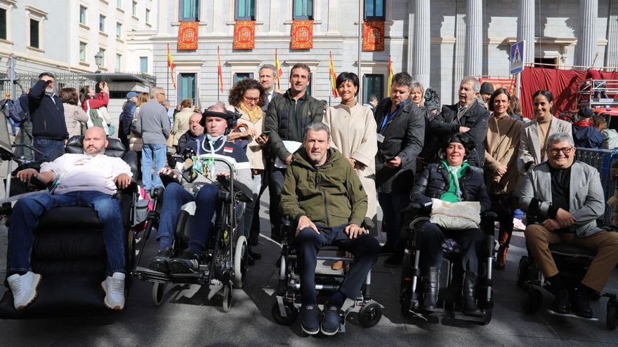 Las claves de la ley de la ELA aprobada en el Congreso: atención 24 horas, trámites más rápidos y apoyo para los cuidadores