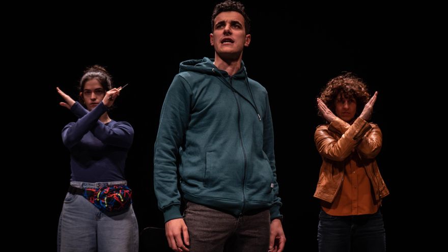 Una obra de teatro contra las ideas falsas sobre los menores tutelados: "Su herida común es el desarraigo"