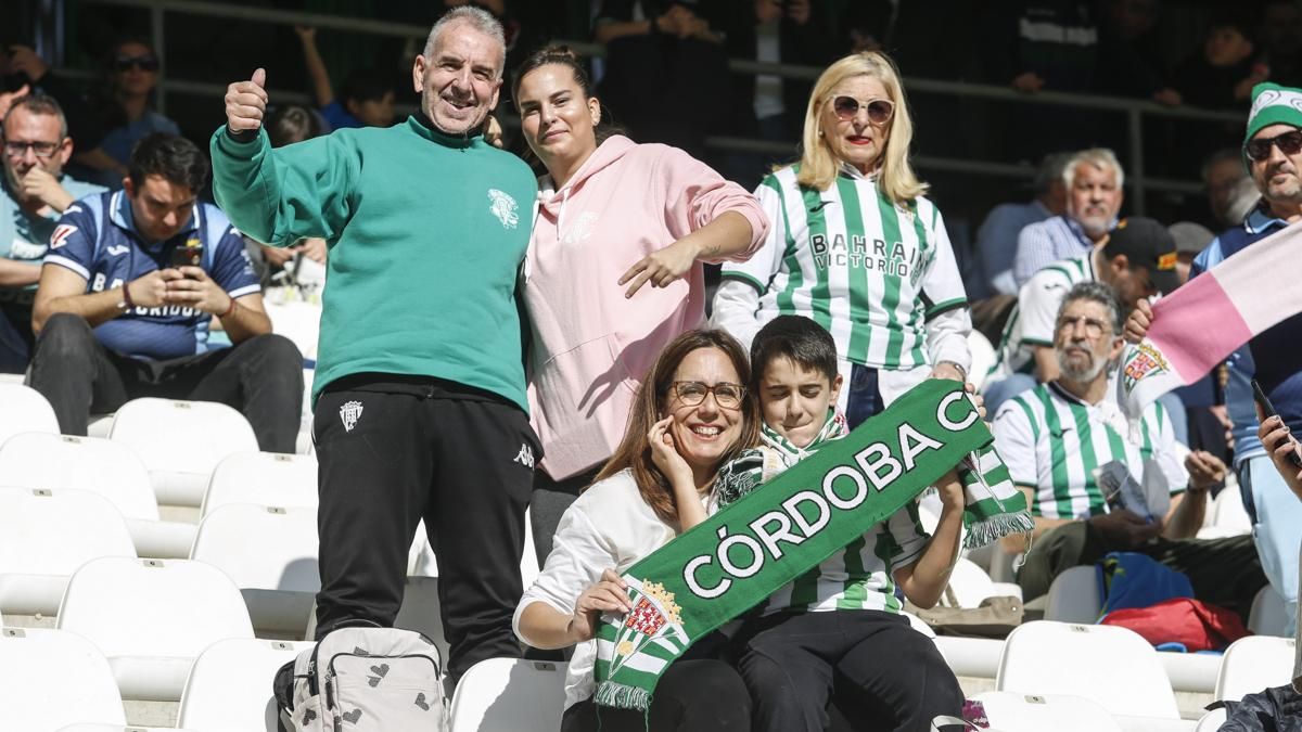 Grada Blanquiverde del Córdoba CF - SD Eibar