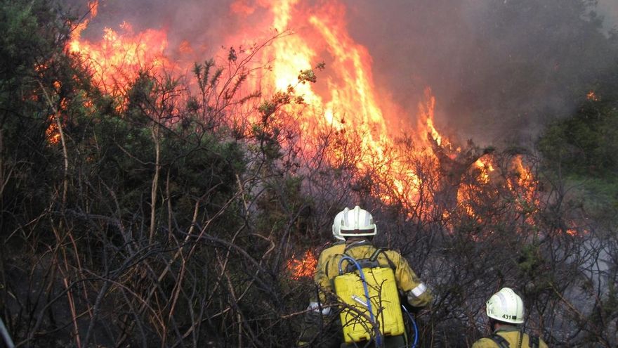 Navarra pierde 150 bomberos forestales mientras se mantiene el riesgo alto de incendios